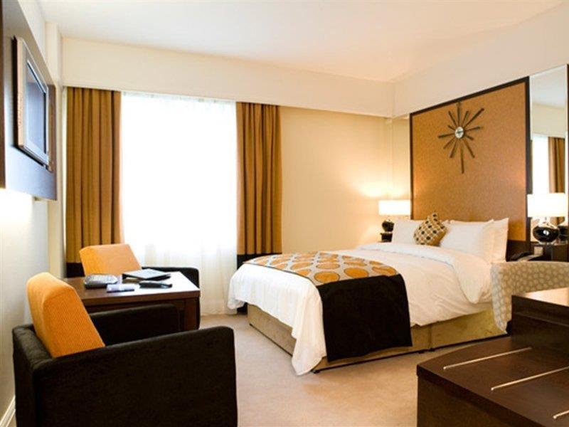 Carlton Hotel Blanchardstown Exteriér fotografie